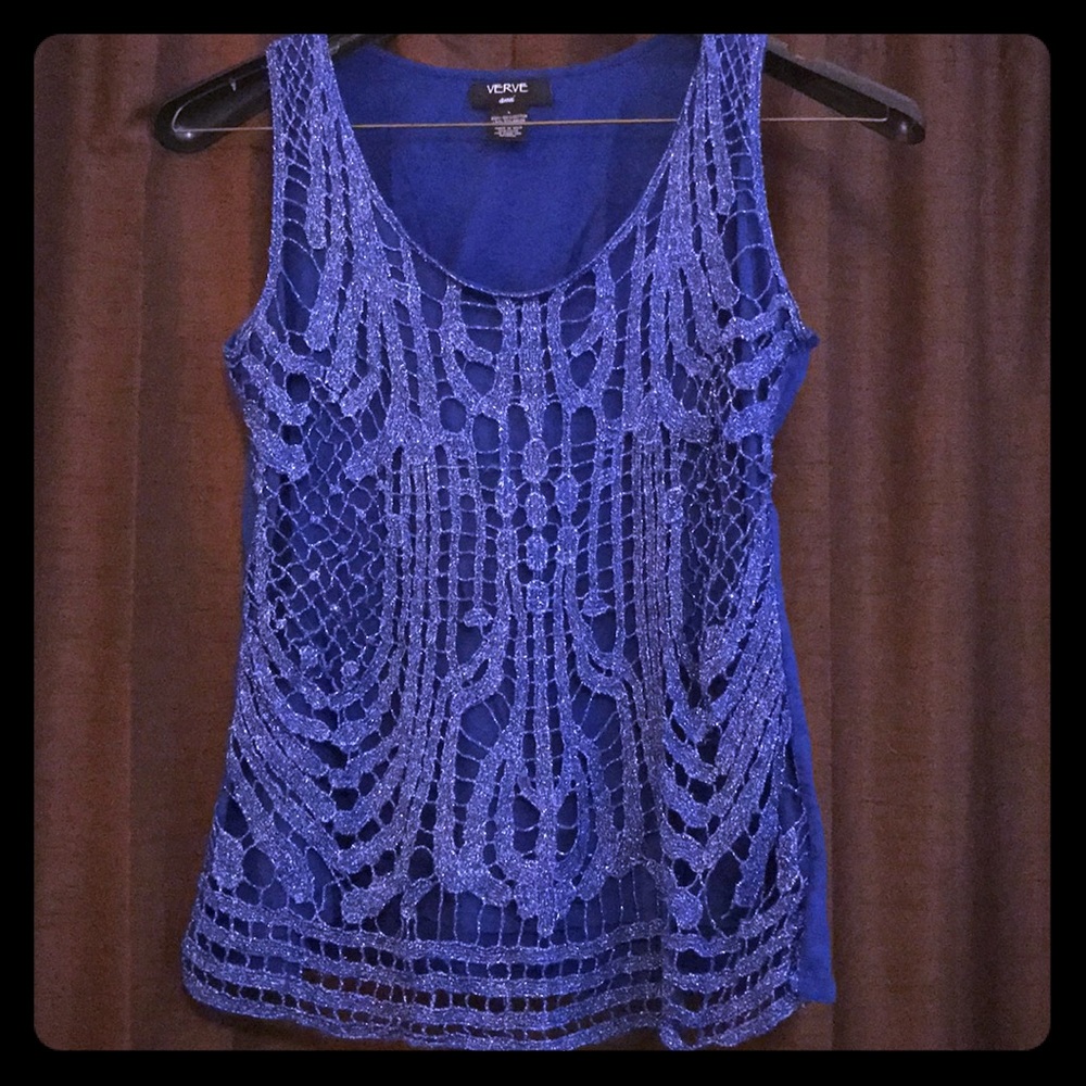 Elegant shell top